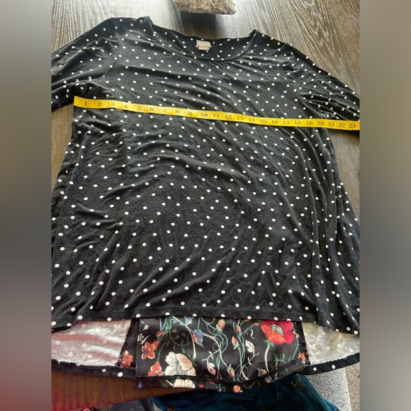 Chico’s tunic polka dots and flora print art to wear bohemian festive - Picture 9 of 10